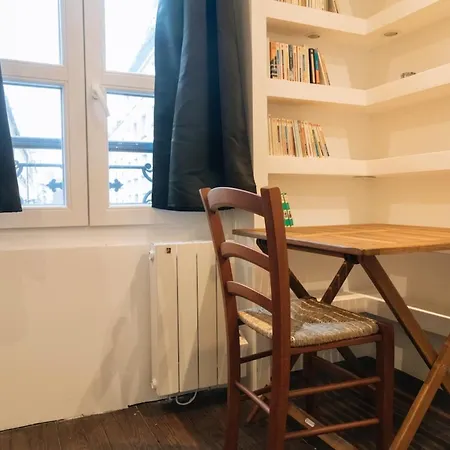 Cosy & Stylish Large Voltaireoberkampf! Appartement